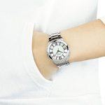 ساعت مچی Guess مدل W12117L1