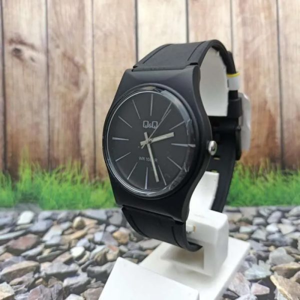 ساعت مچی کیو اند کیو مدل VS42J012Y