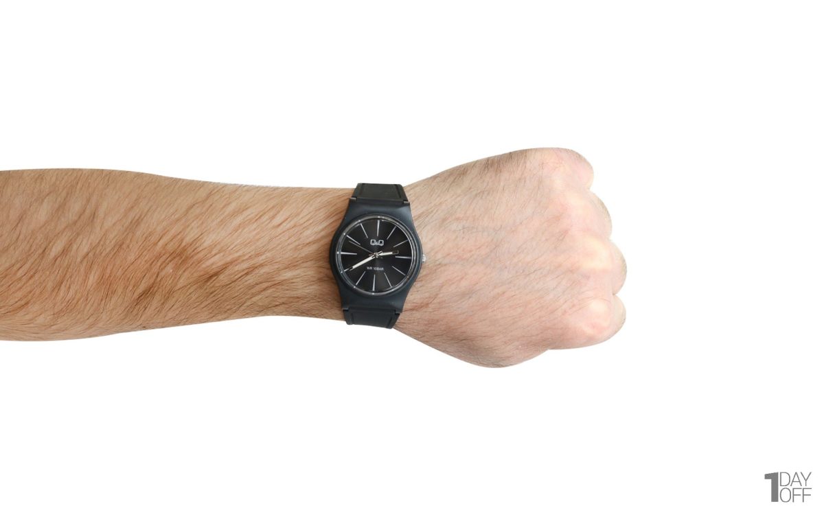 ساعت مچی کیو اند کیو مدل VS42J012Y