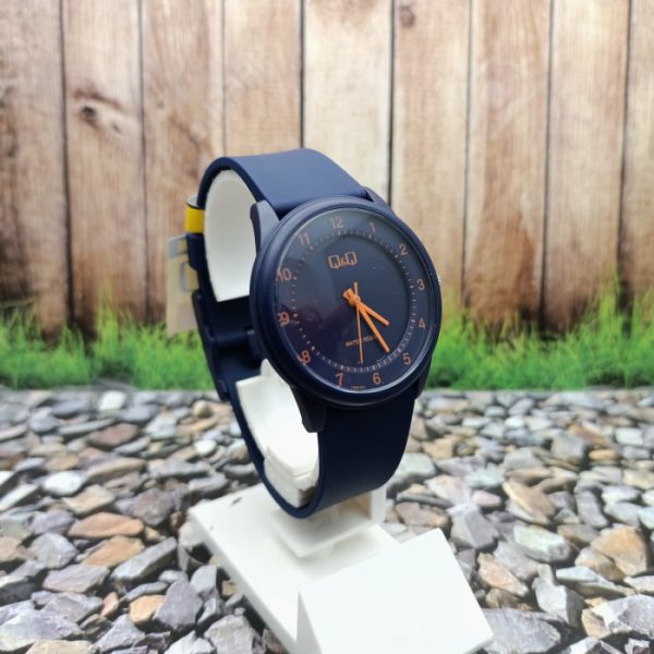 ساعت مچی کیو اند کیو مدل VS60J011Y