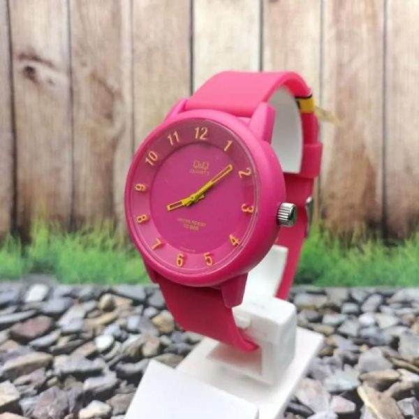 ساعت مچی کیو اند کیو مدل VR52J006Y