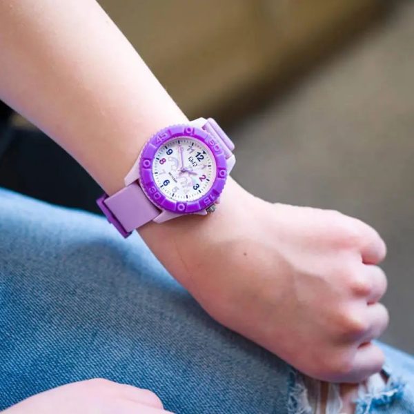 ساعت بچه گانه کیو اند کیو مدل VQ96J026Y