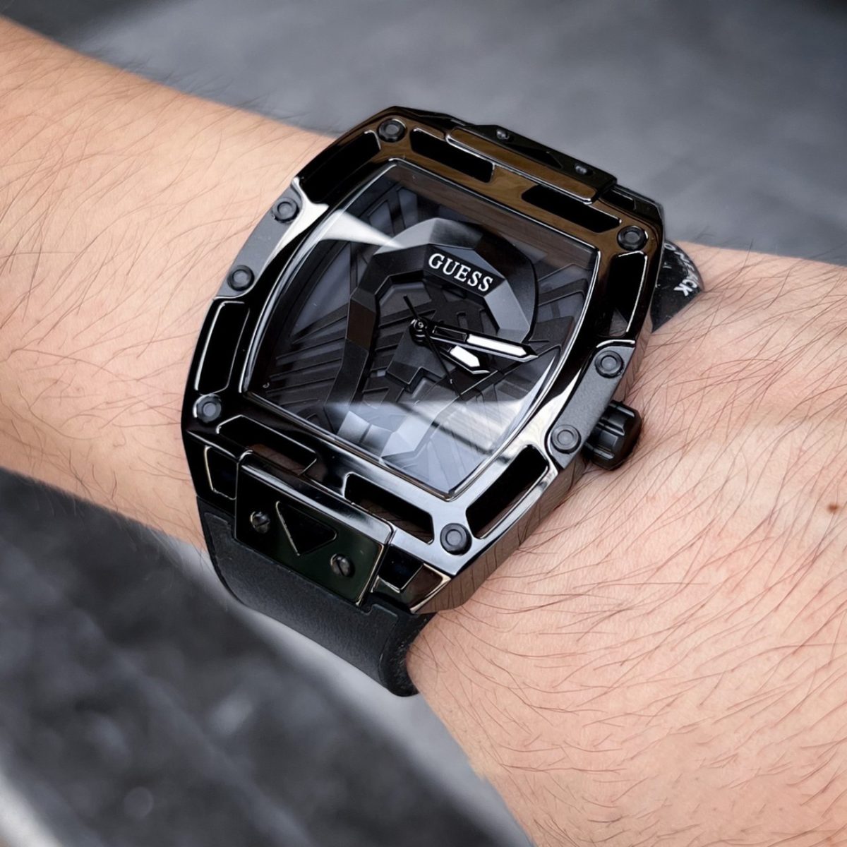 ساعت مچی Guess مدل GW0500G2