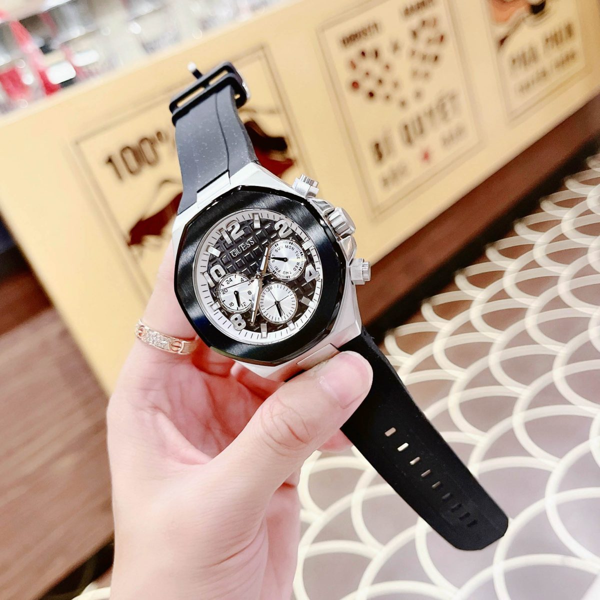 ساعت مچی Guess مدل GW0583G1