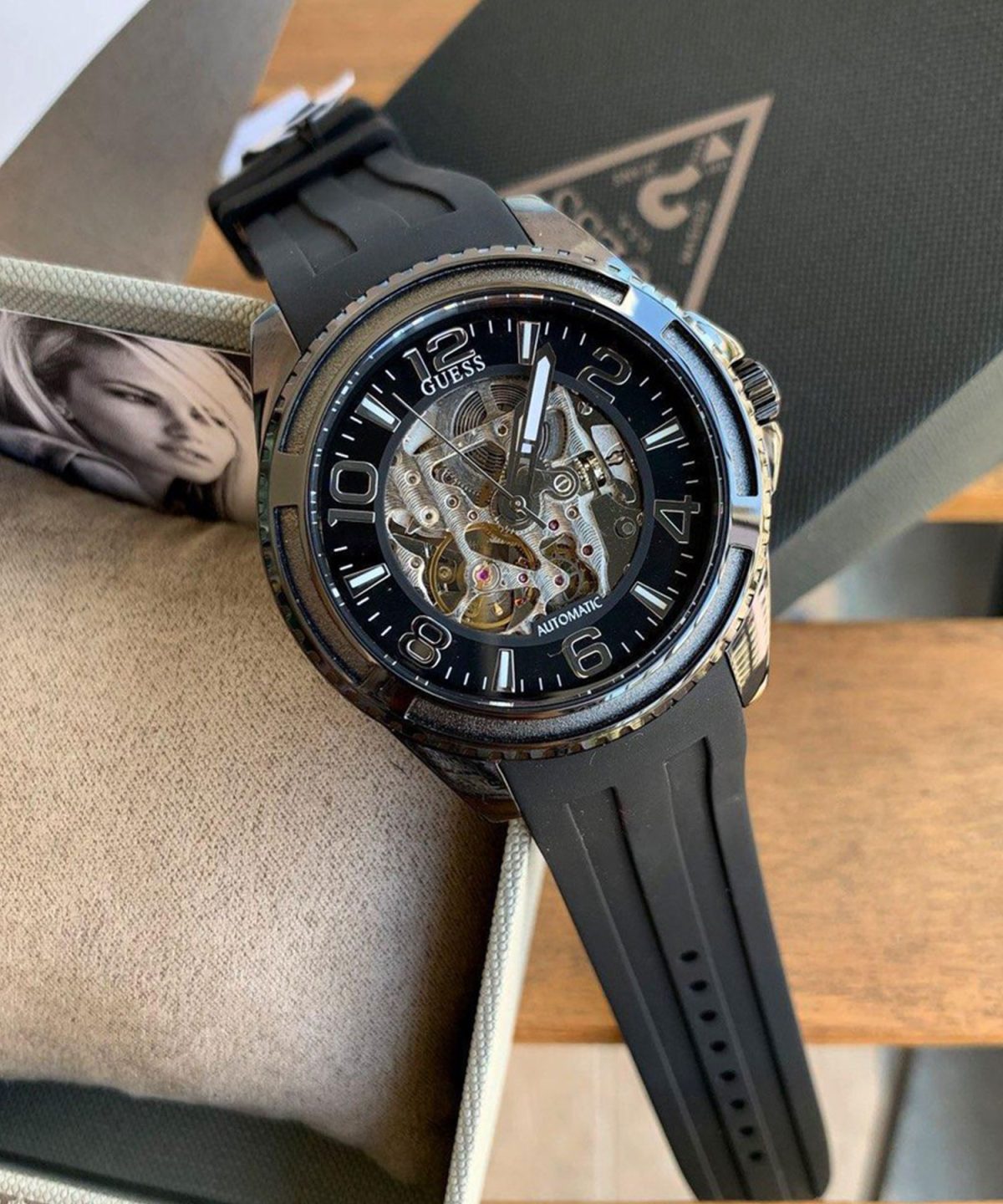 ساعت مچی Guess مدل W1178G2