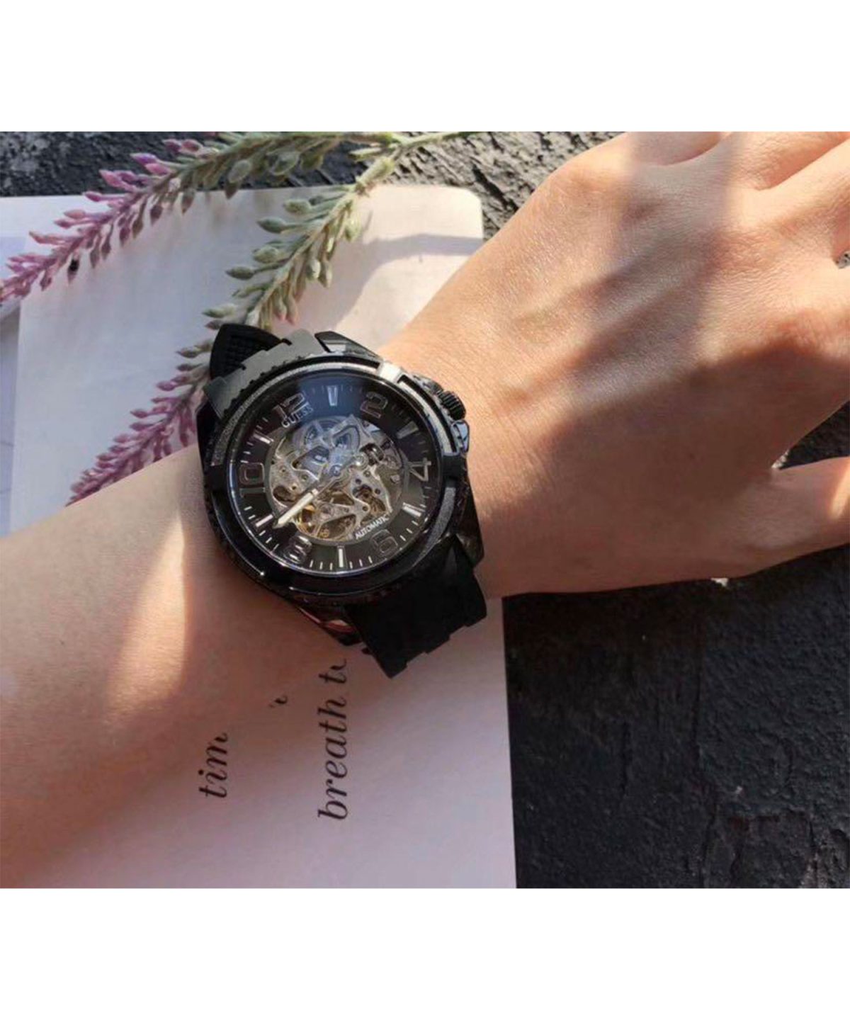 ساعت مچی Guess مدل W1178G2