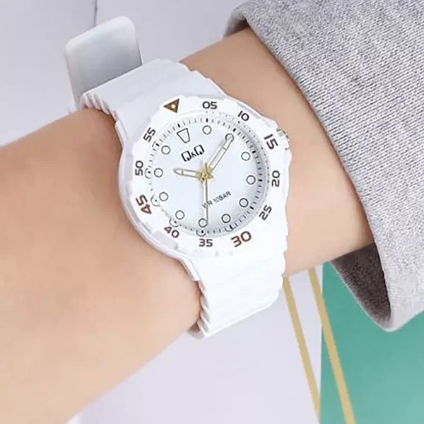 ساعت مچی کیو اند کیو مدل V07A-002VY