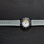 ساعت مچی کیو اند کیو مدل V32A-004VY
