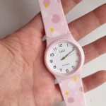 ساعت بچه گانه کیو اند کیو مدل V06A-014VY