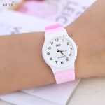 ساعت بچه گانه کیو اند کیو مدل V06A-016VY