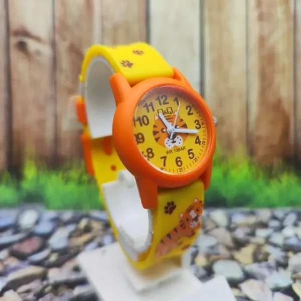 ساعت بچه گانه کیو اند کیو مدل V22A-016VY