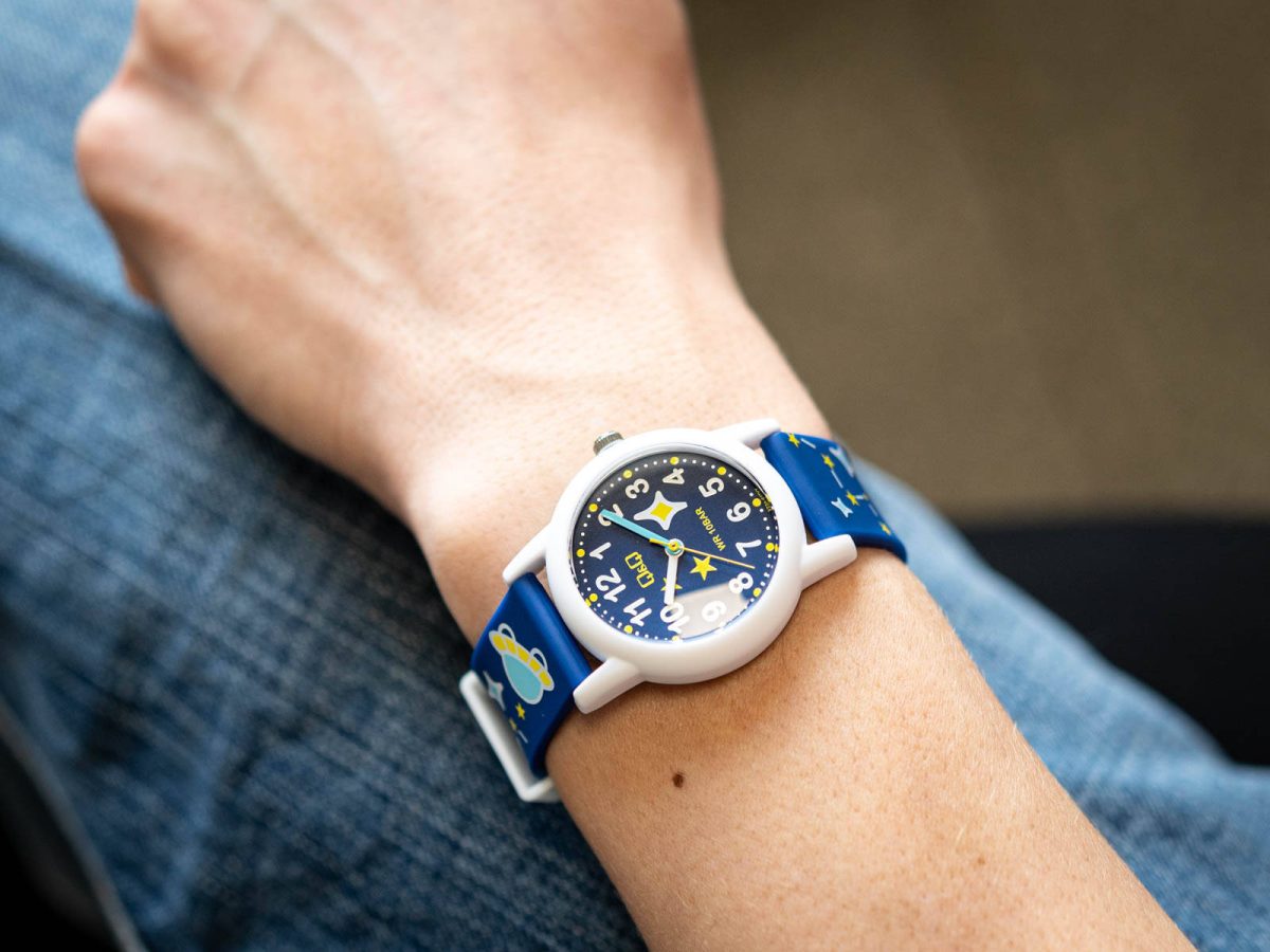 ساعت بچه گانه کیو اند کیو مدل V23A-017VY