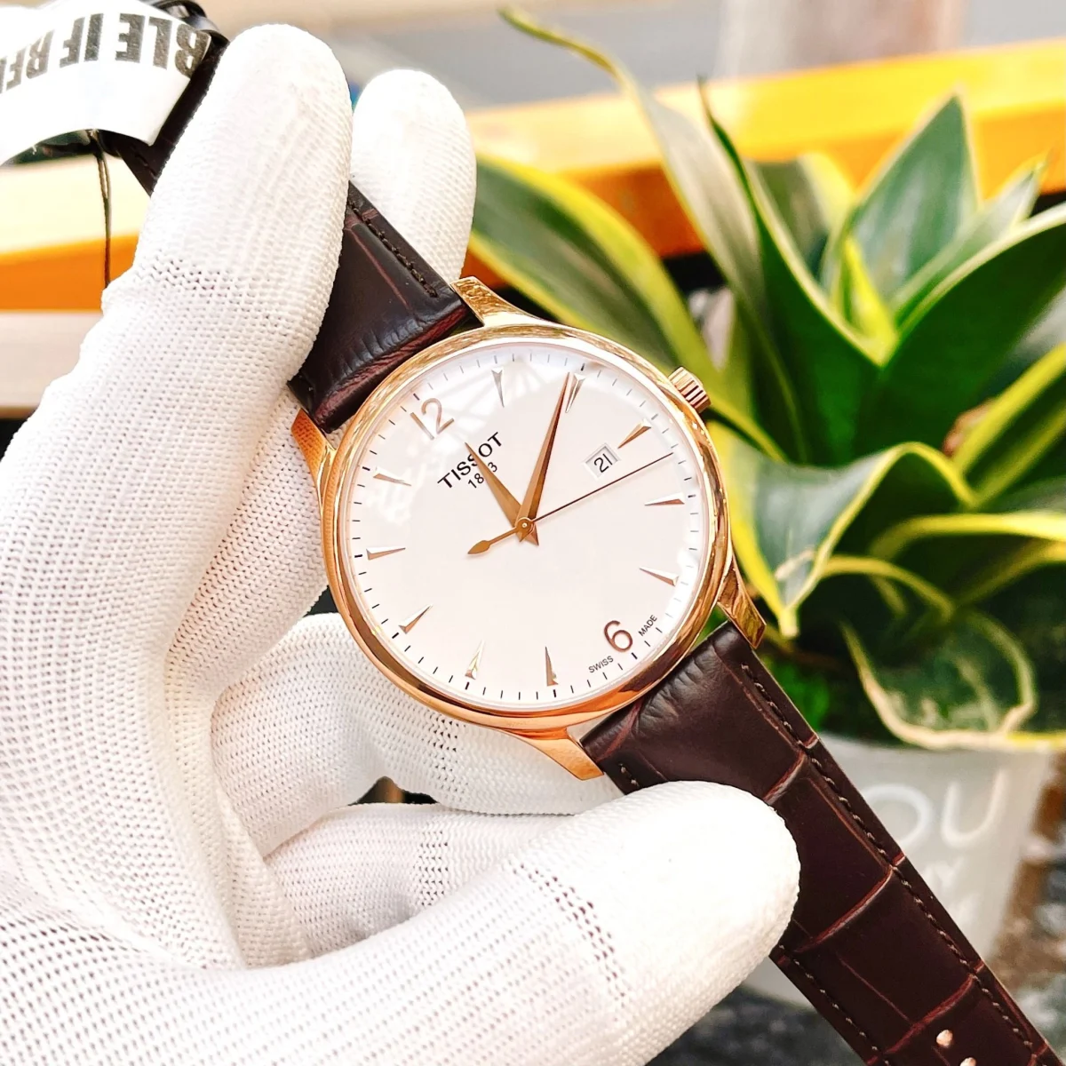 ساعت مچی تیسوت مدل T063.610.36.037.00